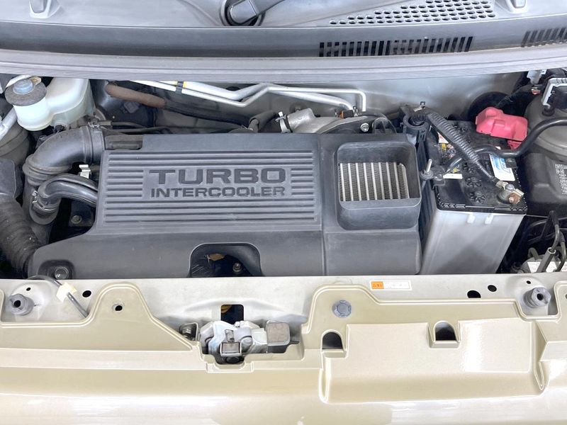 2016 Daihatsu Wake DBA-LA700S (UW-6a681e250837d)[4]