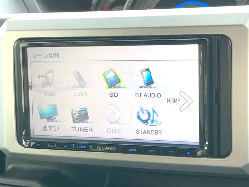 2016 Daihatsu Wake DBA-LA700S (UW-6a681e250837d)[9]