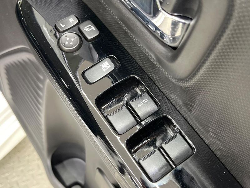 2018 Mazda Flair Wagon Custom Style DAA-MM53S (UW-6a681e9d0c573)[9]