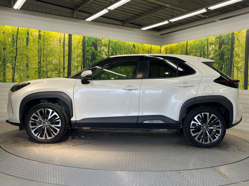 2022 Toyota Yaris Cross 6AA-MXPJ10 (UW-6a681ed73dc7f)[15]
