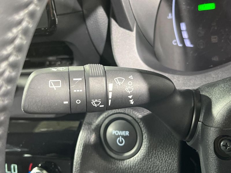 2024 Toyota Yaris Cross 6AA-MXPJ10 (UW-6a681edfb098b)[12]