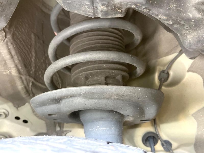 2022 Toyota Aqua 6AA-MXPK11 (UW-6a681ee4754af)[6]