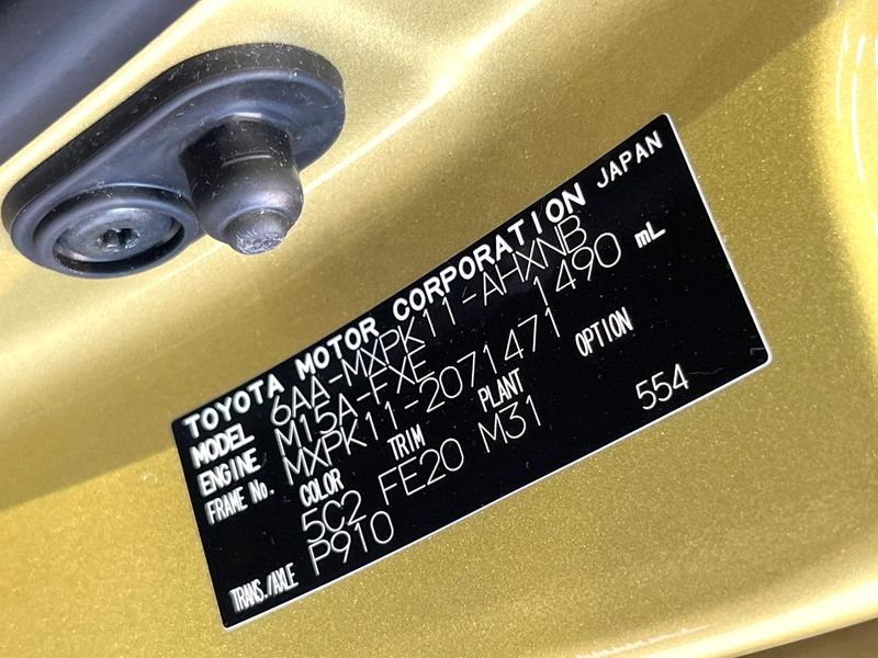 2022 Toyota Aqua 6AA-MXPK11 (UW-6a681ee4754af)[1]