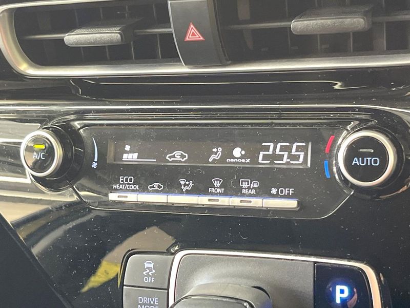 2022 Toyota Aqua 6AA-MXPK11 (UW-6a681ee4754af)[20]