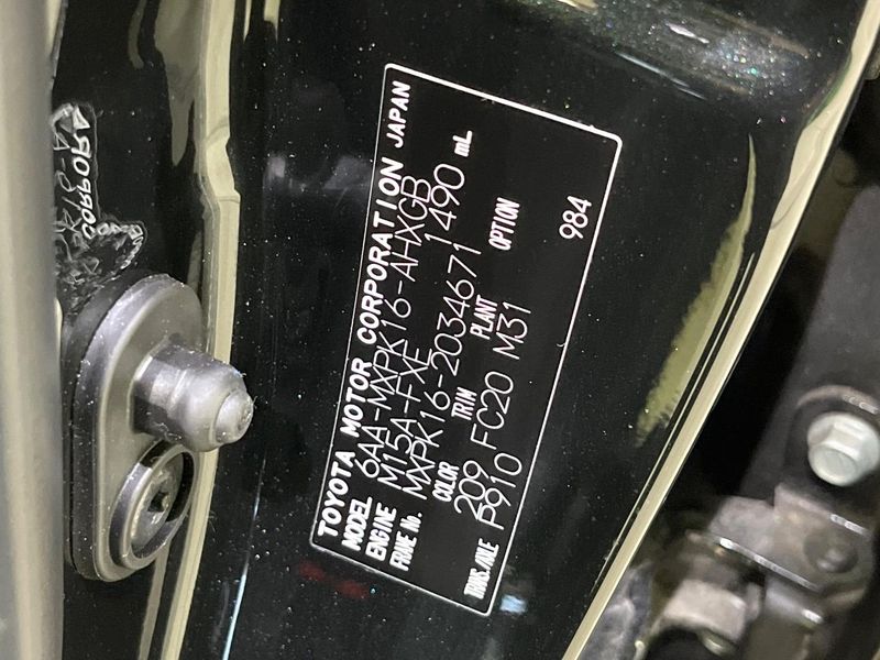 2025 Toyota Aqua 6AA-MXPK16 (UW-6a681ee8d16fa)[1]