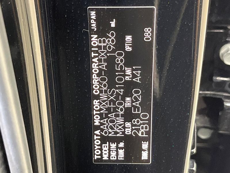 2024 Toyota Prius 6AA-MXWH60 (UW-6a681f05d3e81)[1]