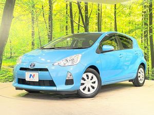 2013 Toyota Aqua DAA-NHP10
