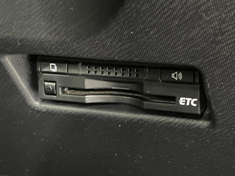 2015 Toyota Aqua DAA-NHP10 (UW-6a681f1b7b881)[27]