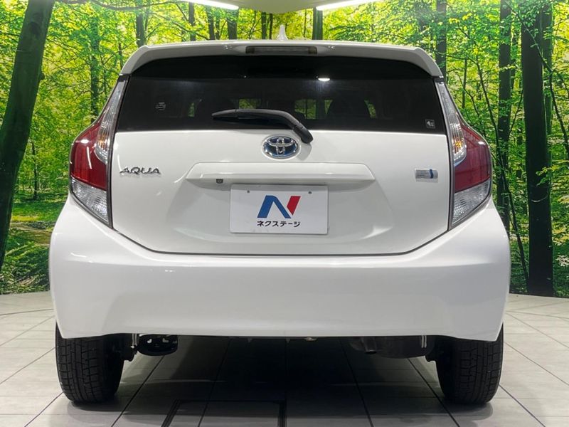 2015 Toyota Aqua DAA-NHP10 (UW-6a681f1b7b881)[10]
