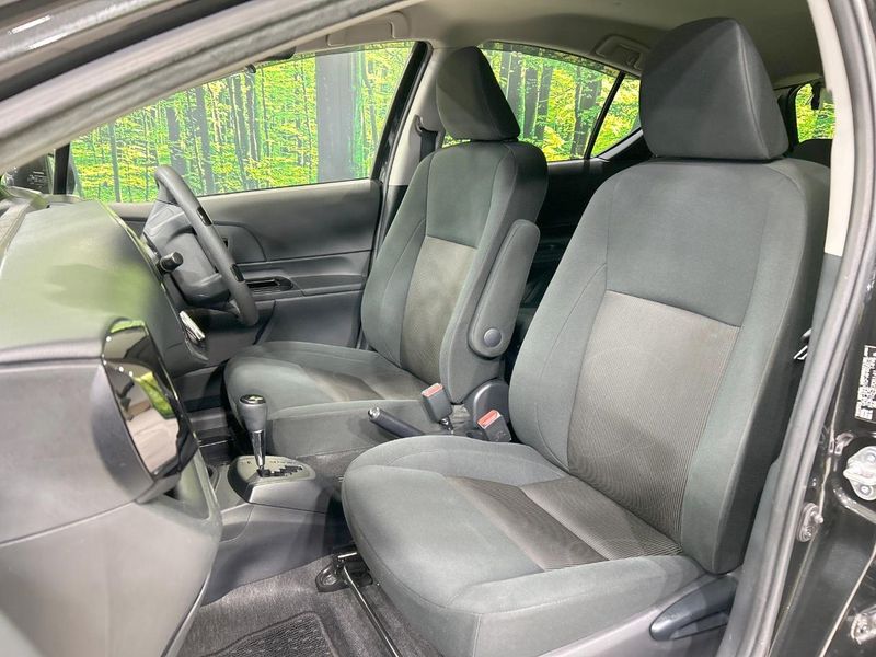 2018 Toyota Aqua DAA-NHP10 (UW-6a681f24ef70c)[17]