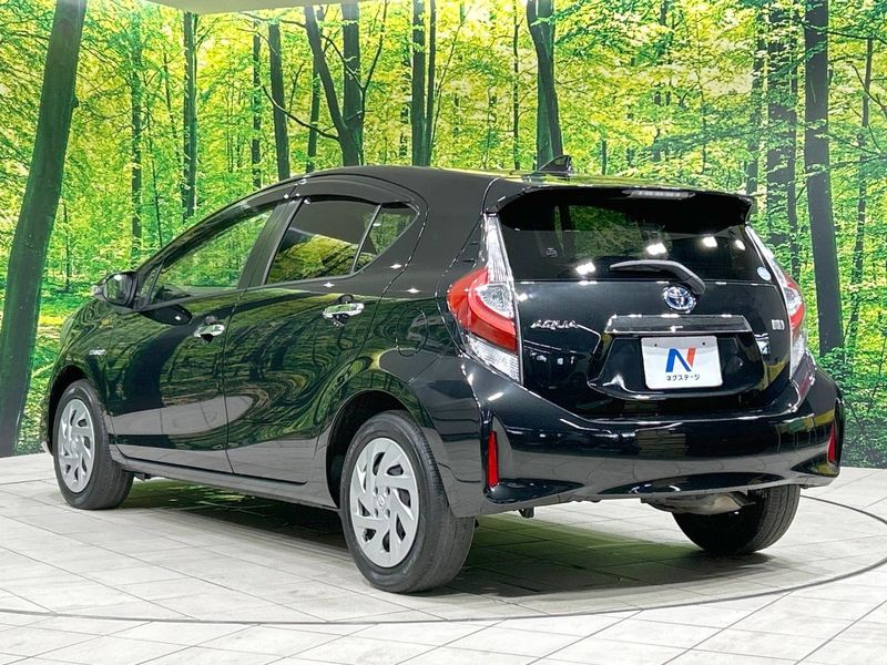 2018 Toyota Aqua DAA-NHP10 (UW-6a681f24ef70c)[6]