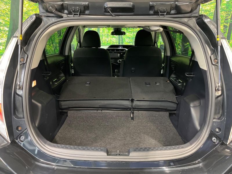 2018 Toyota Aqua DAA-NHP10 (UW-6a681f256ff73)[28]