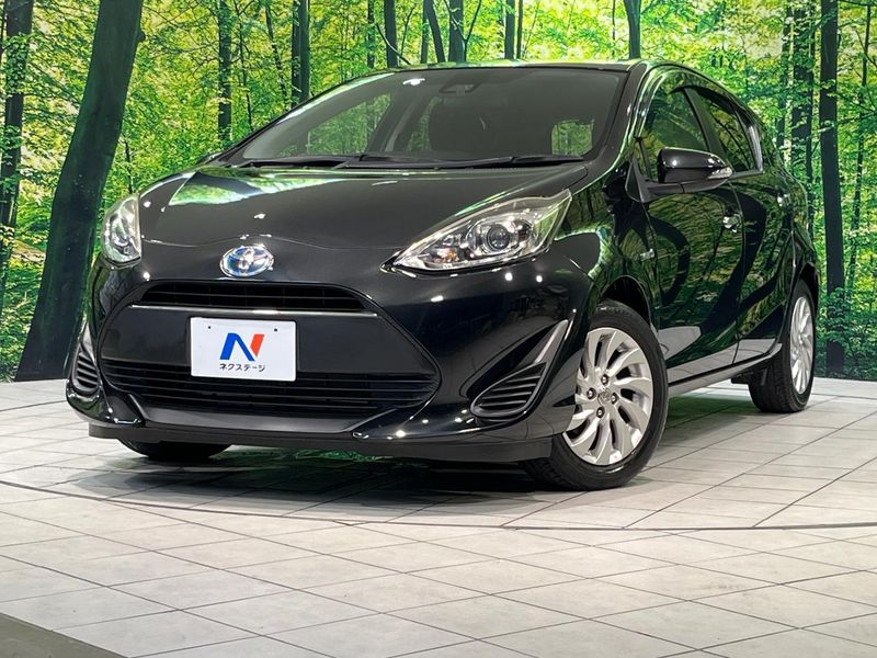2018 Toyota Aqua DAA-NHP10 (UW-6a681f256ff73)[0]