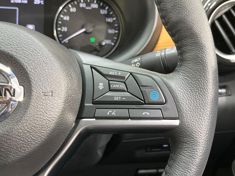 2020 Nissan Kicks 6AA-P15 (UW-6a681f3d0a516)[18]