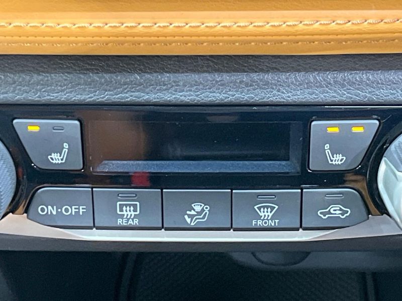 2020 Nissan Kicks 6AA-P15 (UW-6a681f3d0a516)[25]