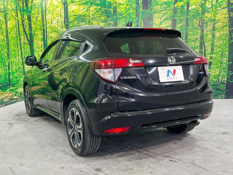 2016 Honda Vezel DAA-RU3 (UW-6a681f52e8e41)[4]