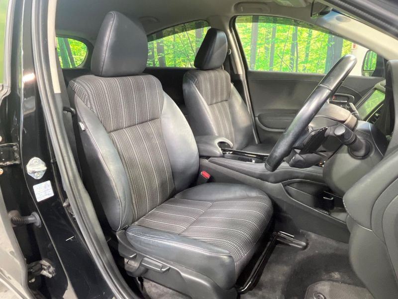 2016 Honda Vezel DAA-RU3 (UW-6a681f52e8e41)[29]