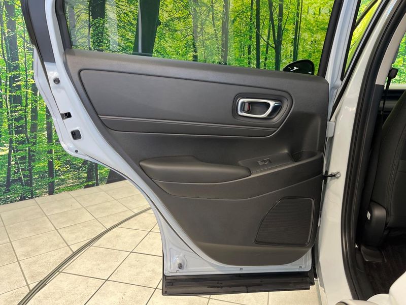 2023 Honda Vezel 6AA-RV5 (UW-6a681f5d9637c)[21]