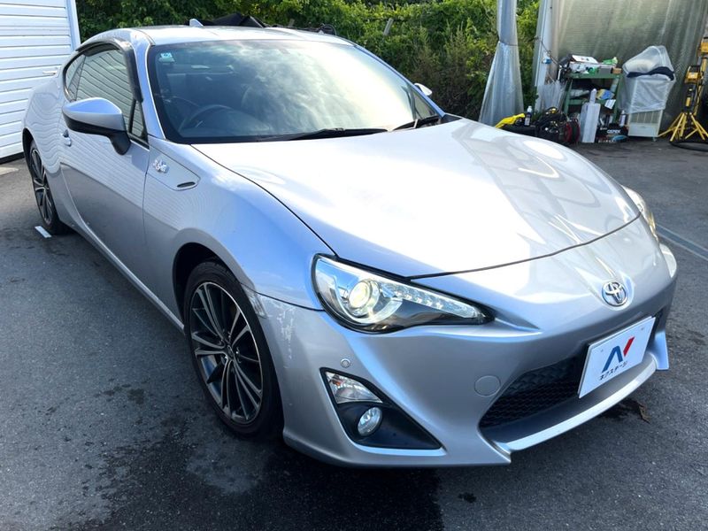 2014 Toyota 86 DBA-ZN6 (UW-6a681fd5ac831)[16]