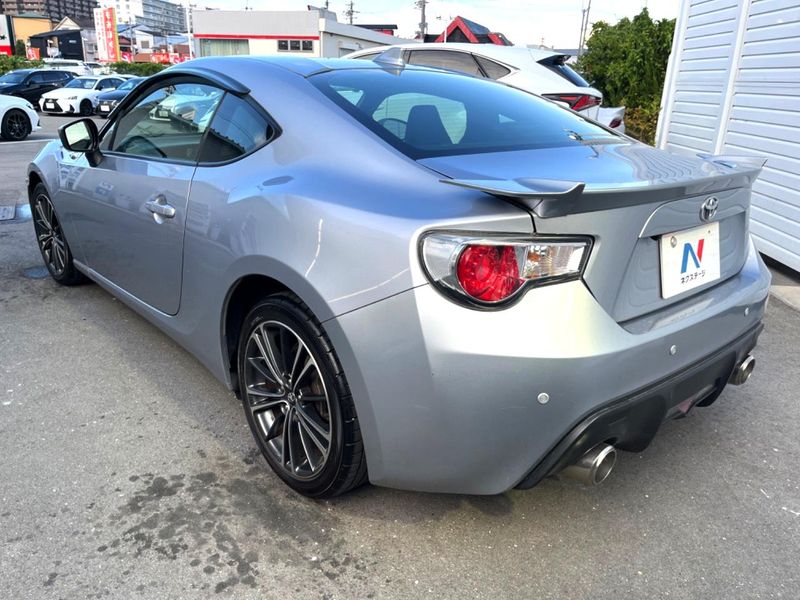 2014 Toyota 86 DBA-ZN6 (UW-6a681fd5ac831)[19]