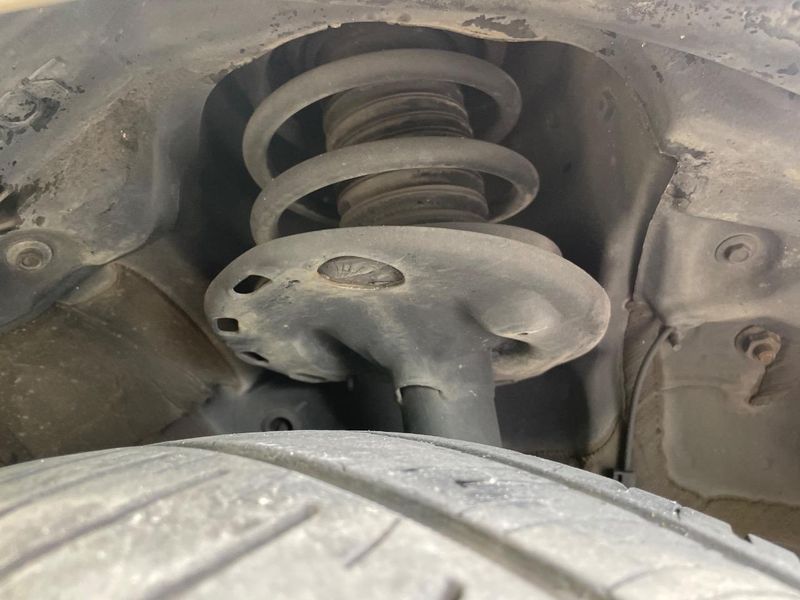 2019 Toyota Voxy DBA-ZRR80W (UW-6a681fe51a095)[21]