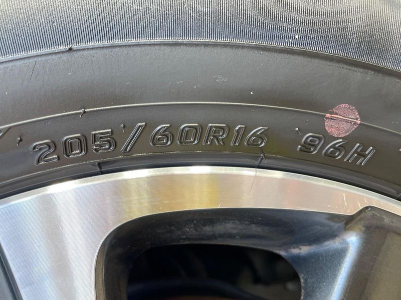 2019 Toyota Voxy DBA-ZRR80W (UW-6a681fe51a095)[18]
