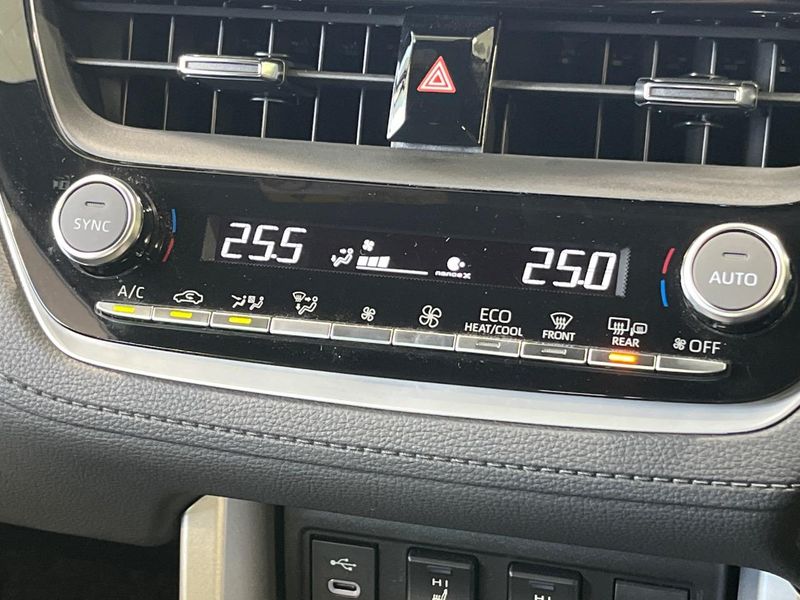 2024 Toyota Corolla Cross 6AA-ZVG13 (UW-6a681ff4e5c2f)[11]
