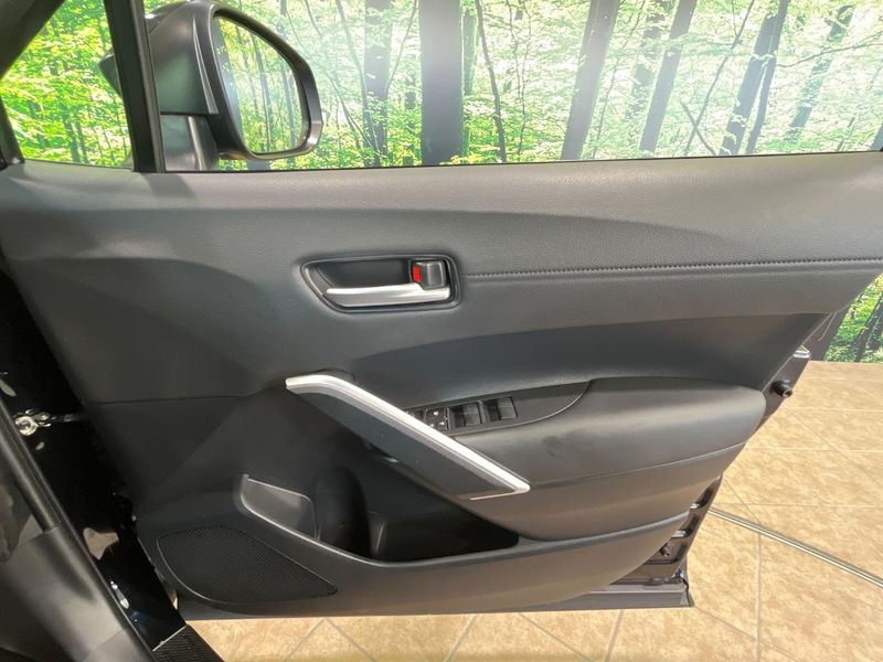 2024 Toyota Corolla Cross 6AA-ZVG13 (UW-6a681ff4e5c2f)[24]