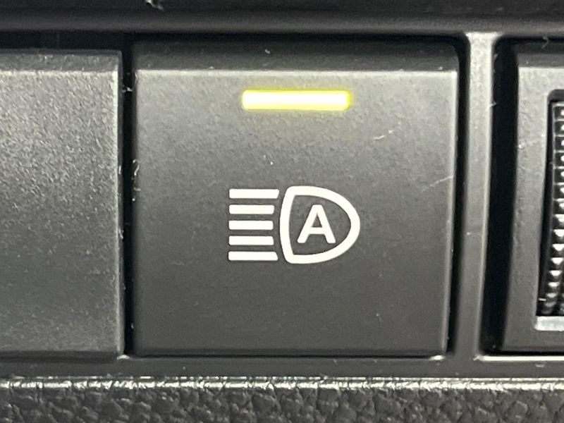 2024 Toyota Corolla Cross 6AA-ZVG13 (UW-6a681ff4e5c2f)[20]