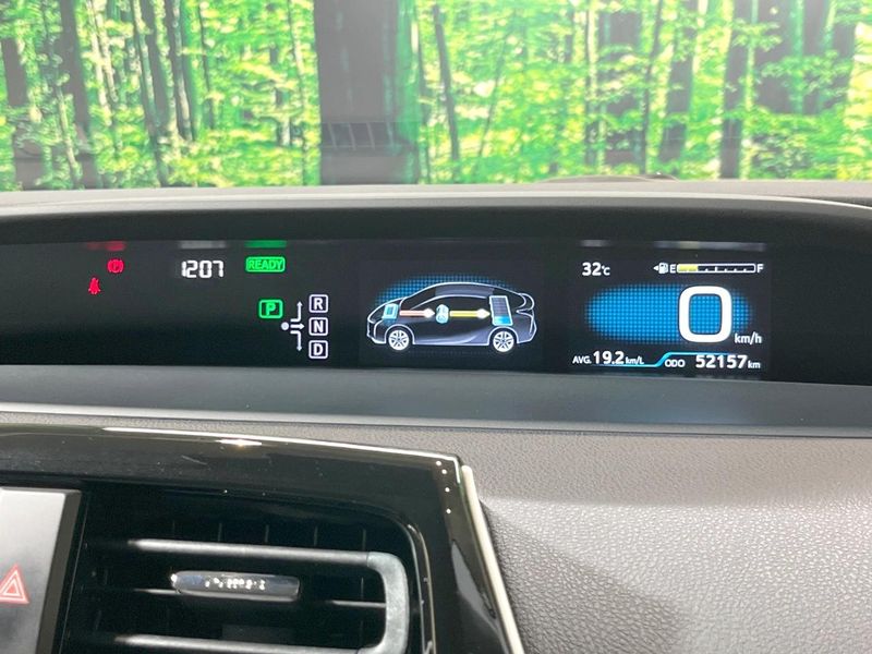 2016 Toyota Prius DAA-ZVW50 (UW-6a6820040bba6)[22]