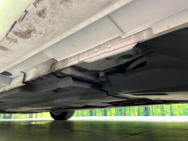 2020 Toyota Prius DAA-ZVW51 (UW-6a68200bb9fd6)[26]