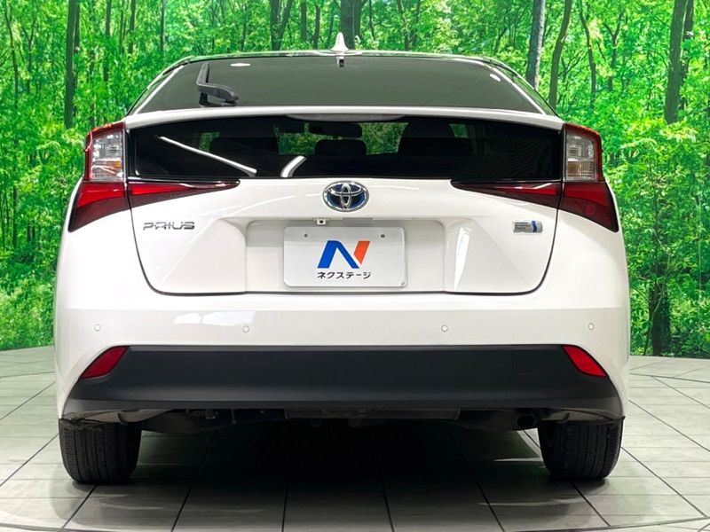2019 Toyota Prius DAA-ZVW51 (UW-6a68200ea16d2)[8]