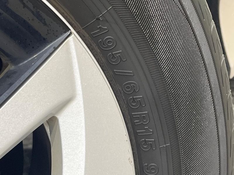 2016 Toyota Prius DAA-ZVW55 (UW-6a682010a9f07)[8]