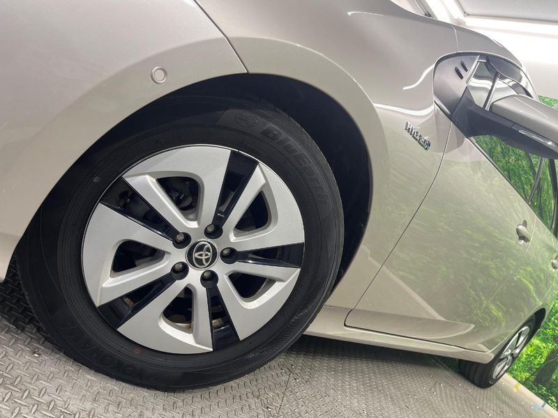 2016 Toyota Prius DAA-ZVW55 (UW-6a682010a9f07)[5]