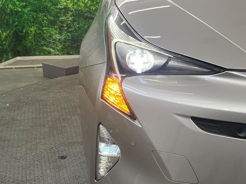 2016 Toyota Prius DAA-ZVW55 (UW-6a682010a9f07)[20]