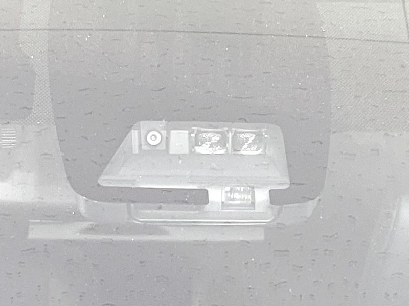 2018 Toyota Esquire DAA-ZWR80G (UW-6a68201a42a58)[9]