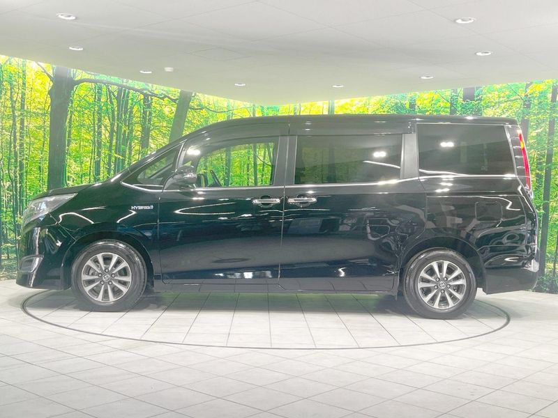 2018 Toyota Esquire DAA-ZWR80G (UW-6a68201a42a58)[13]