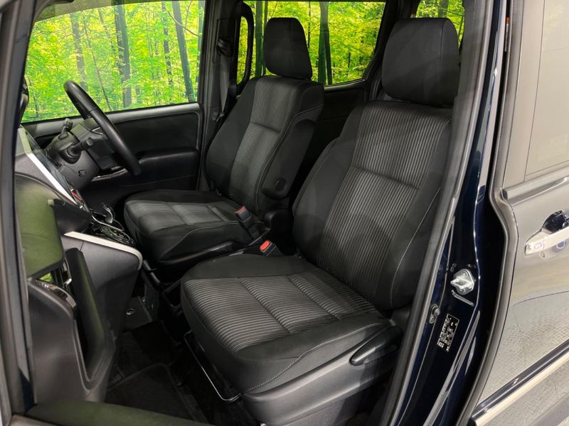2019 Toyota Voxy DAA-ZWR80W (UW-6a68201b28ca1)[25]
