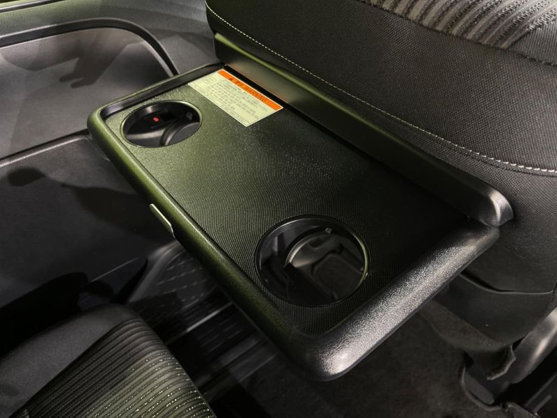 2019 Toyota Voxy DAA-ZWR80W (UW-6a68201b28ca1)[22]