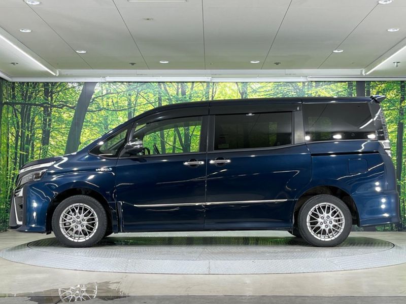 2019 Toyota Voxy DAA-ZWR80W (UW-6a68201b28ca1)[19]