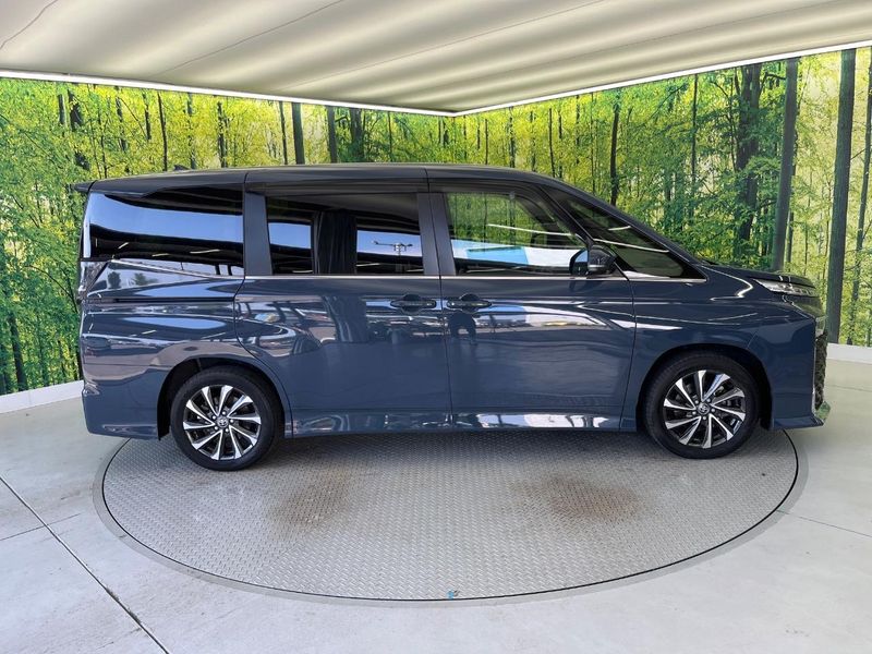 2025 Toyota Voxy 6AA-ZWR90W (UW-6a682029448b3)[21]
