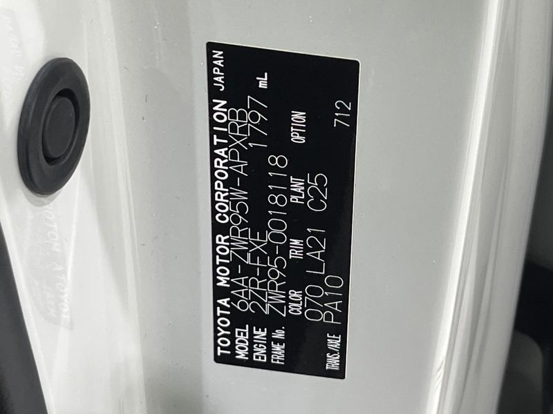 2023 Toyota Noah 6AA-ZWR95W (UW-6a68202e5f068)[1]