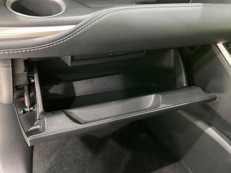 2023 Toyota Noah 6AA-ZWR95W (UW-6a68202e5f068)[7]