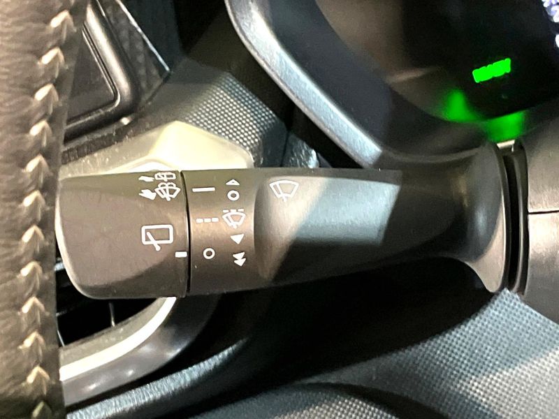 2024 Toyota Raize 5AA-A202A (UW-6a696d8129f52)[27]