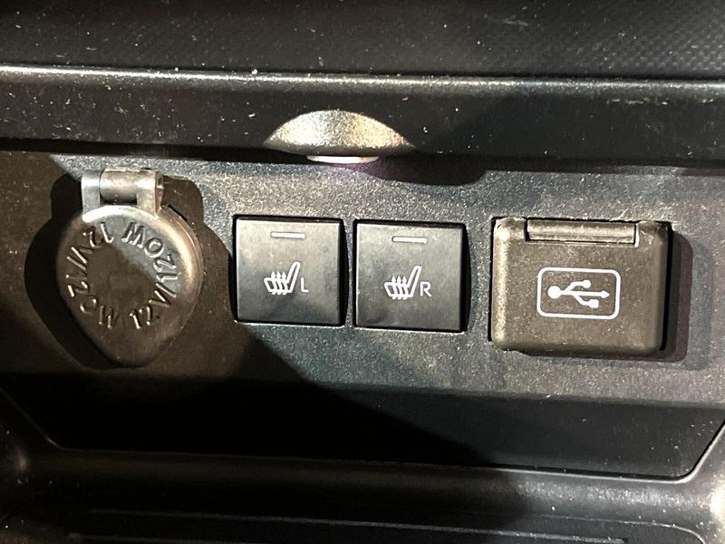 2024 Toyota Raize 5AA-A202A (UW-6a696d8129f52)[17]