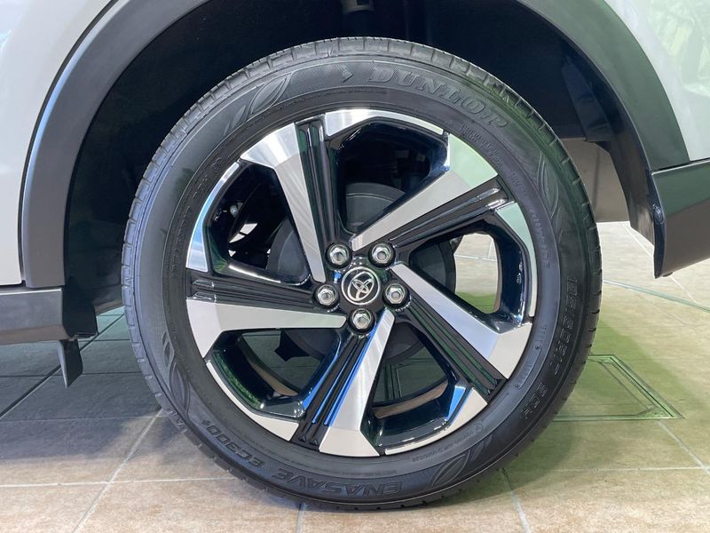 2025 Toyota Raize 5AA-A202A (UW-6a696d8158c43)[10]