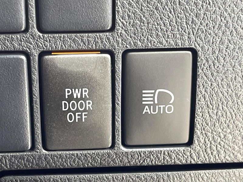 2022 Toyota Alphard 3BA-AGH30W (UW-6a696daba51a4)[8]