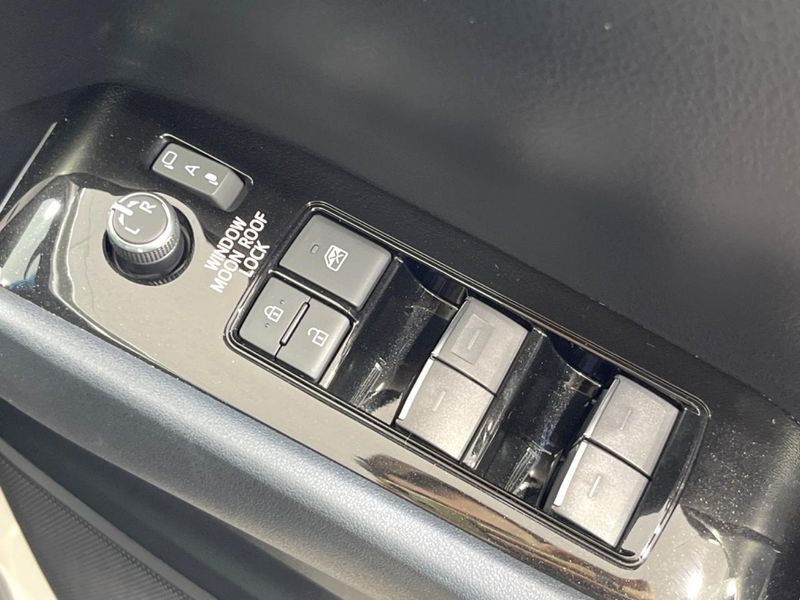 2022 Toyota Alphard 3BA-AGH30W (UW-6a696daba51a4)[7]