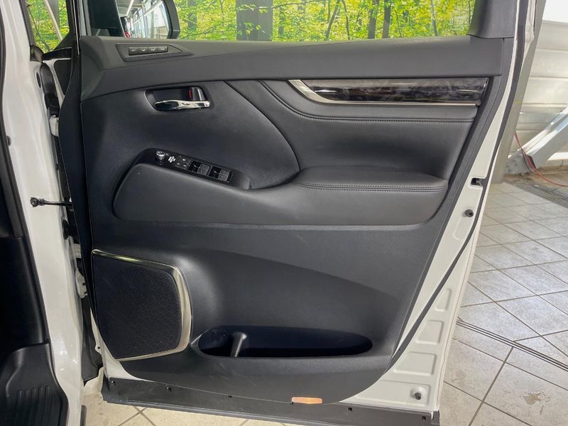 2022 Toyota Alphard 3BA-AGH30W (UW-6a696dabbce87)[18]