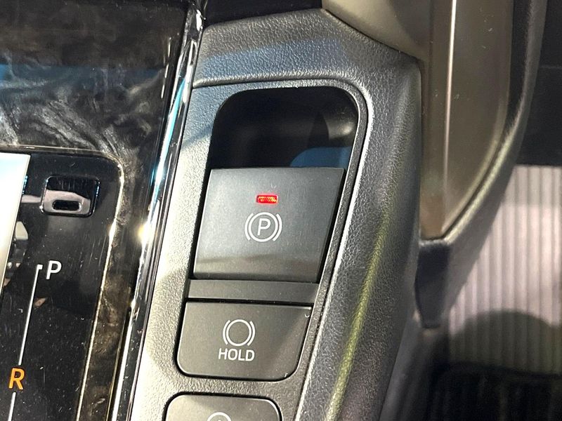 2021 Toyota Alphard 3BA-AGH35W (UW-6a696db2db2b8)[25]
